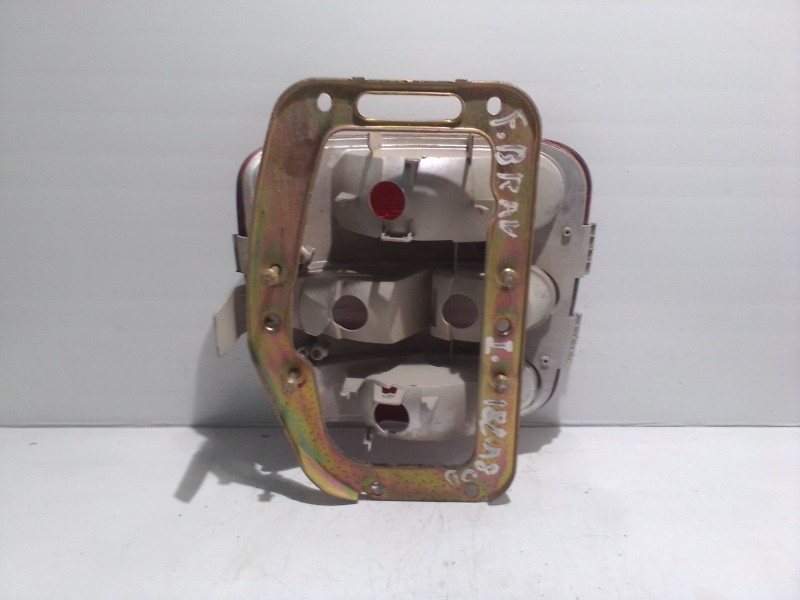 Recambio de piloto trasero izquierdo para fiat brava (182) referencia OEM IAM 37210748  