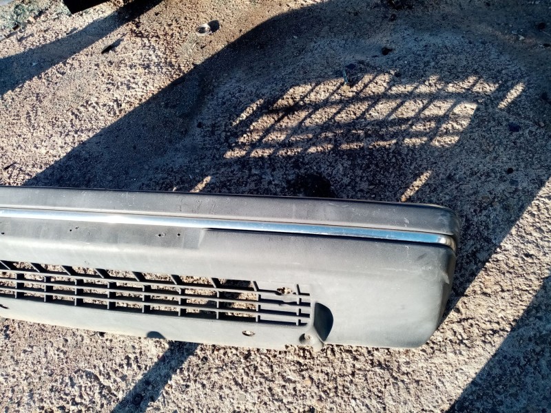 Recambio de paragolpes delantero para renault r9 referencia OEM IAM   