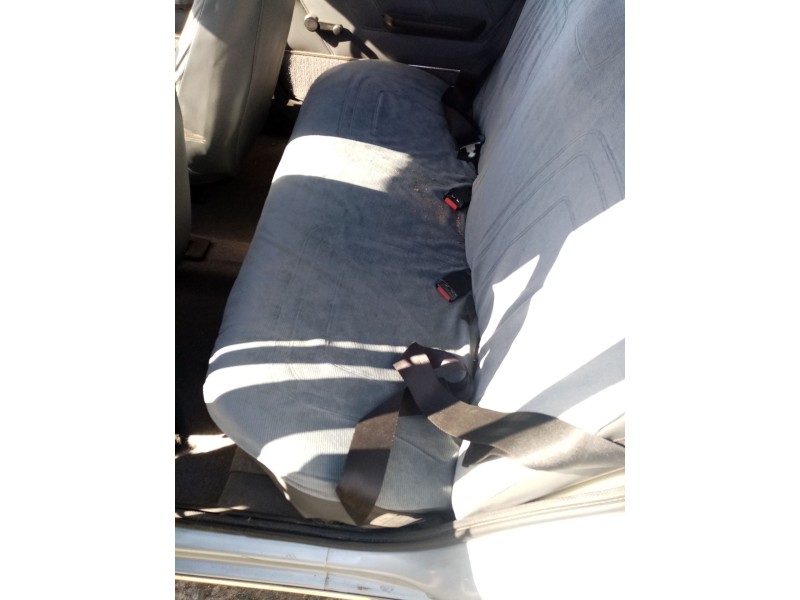 Recambio de asientos traseros para renault r9 referencia OEM IAM   
