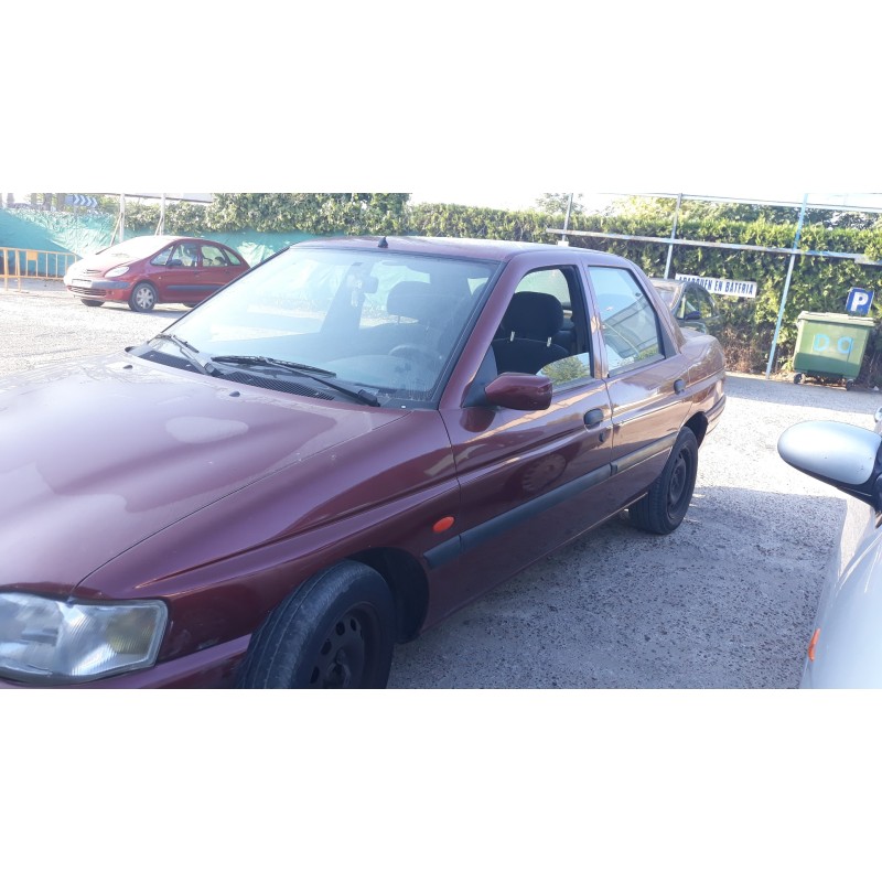 ford escort berl./turnier básico berlina   |   0.95 - ... | 1995 | 88 cv / 65 kw del año 1995