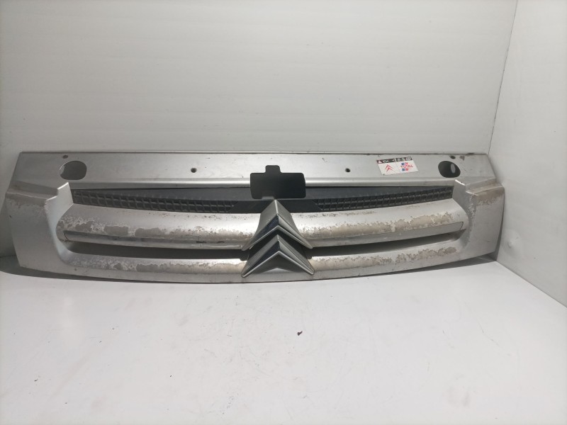 Recambio de rejilla delantera para citroen berlingo referencia OEM IAM 7804N2  