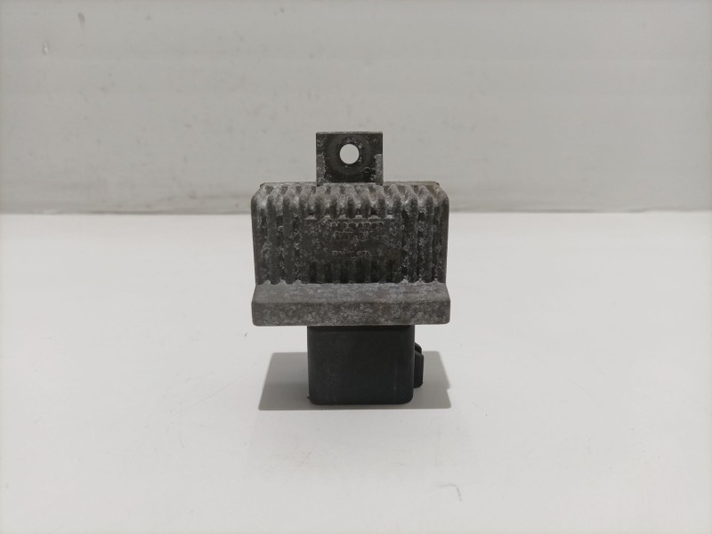 Recambio de caja precalentamiento para renault clio ii fase ii (b/cb0) referencia OEM IAM 7700116078  