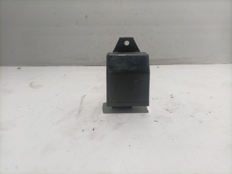 Recambio de rele para lada niva ( 2121 / 21213 / 21214 / 21215 ) referencia OEM IAM 3745307485  