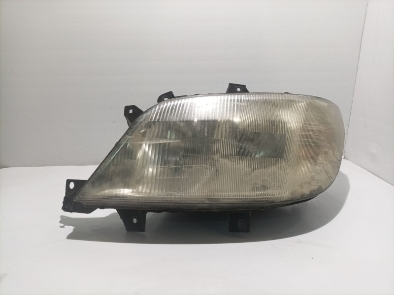 Recambio de faro izquierdo para mercedes sprinter 02.00  furg. distrib. carga referencia OEM IAM 9018201461  