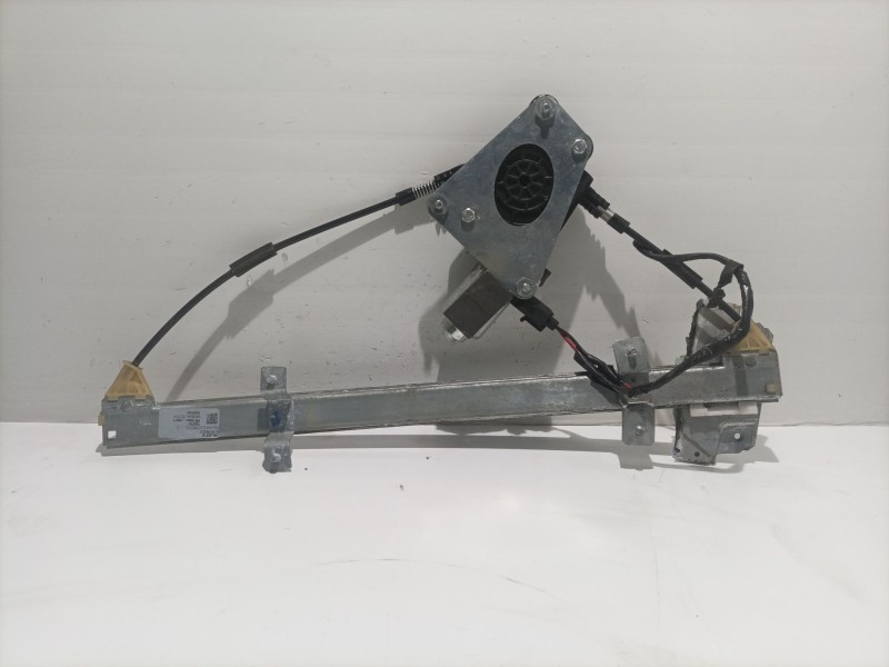 Recambio de elevalunas delantero izquierdo para ford mondeo berlina (gd) referencia OEM IAM 0130821680   Recambio de elevalunas delantero izquierdo para ford mondeo berlina (gd) referencia OEM IAM 0130821680