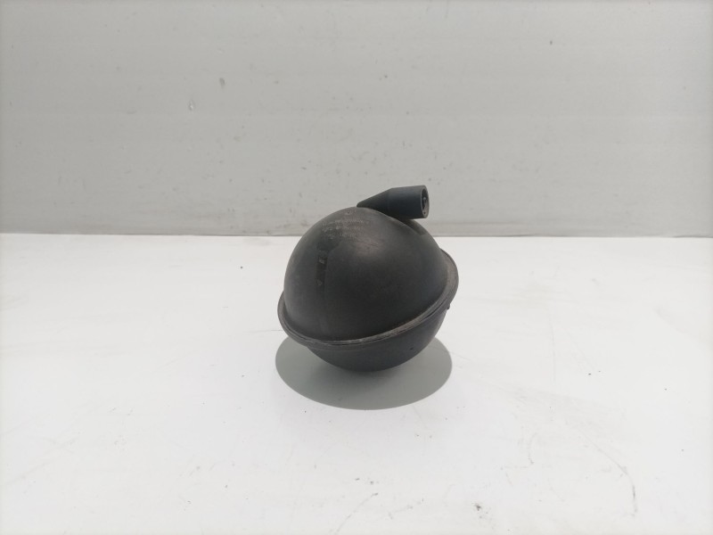 Recambio de deposito vacìo para mercedes sprinter 02.00  furg. distrib. carga referencia OEM IAM A9012580003  