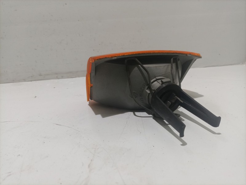 Recambio de piloto delantero izquierdo para renault r9 referencia OEM IAM   