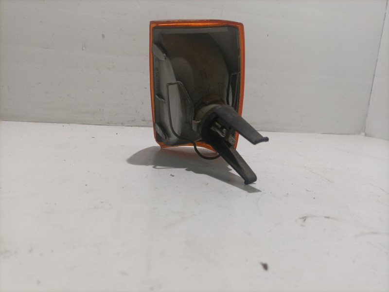 Recambio de piloto delantero derecho para renault r9 referencia OEM IAM   