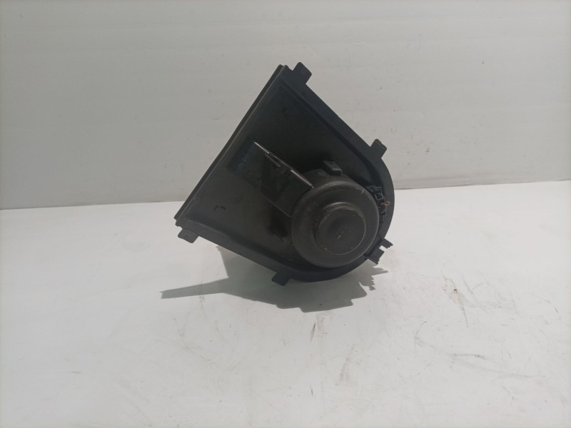 Recambio de ventilador calefaccion para seat leon (1m1) stella referencia OEM IAM 1J1819021C  