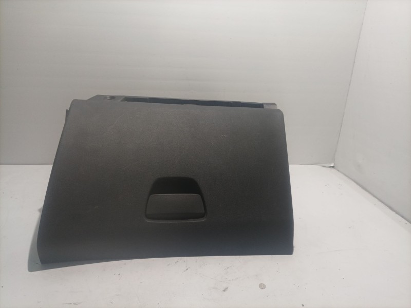 Recambio de guantera para peugeot 208 referencia OEM IAM 9673811277  
