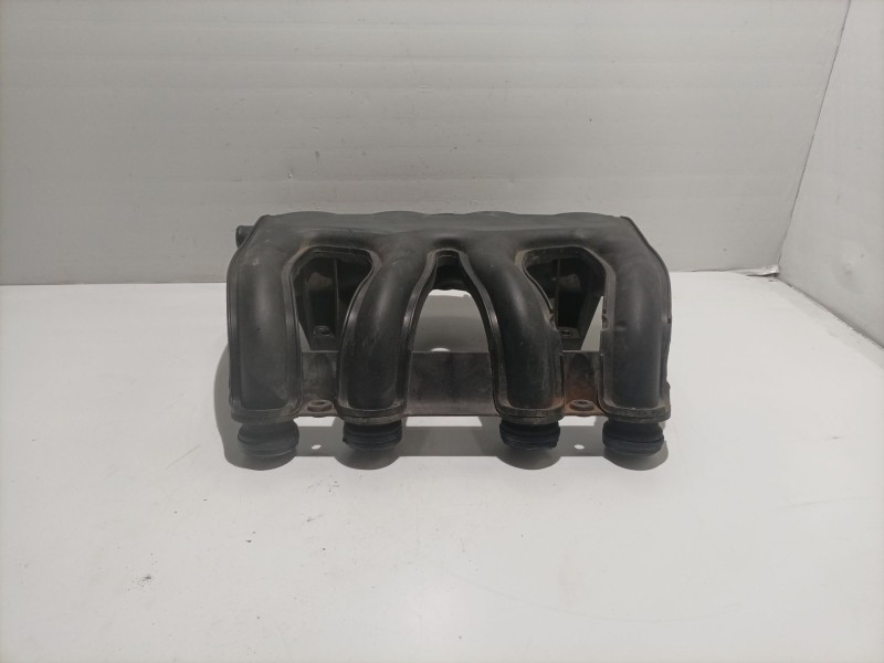 Recambio de colector admision para peugeot 206 berlina xr referencia OEM IAM 9642405280  