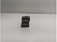 Recambio de anclaje cinturotrasero central para opel corsa c referencia OEM IAM 09114850N  