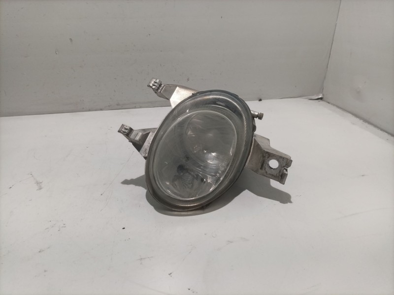 Recambio de faro antiniebla izquierdo para peugeot 206 berlina 1.9 diesel referencia OEM IAM 9635076180  