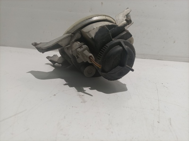 Recambio de faro antiniebla derecho para peugeot 206 berlina xr referencia OEM IAM 9635076080  