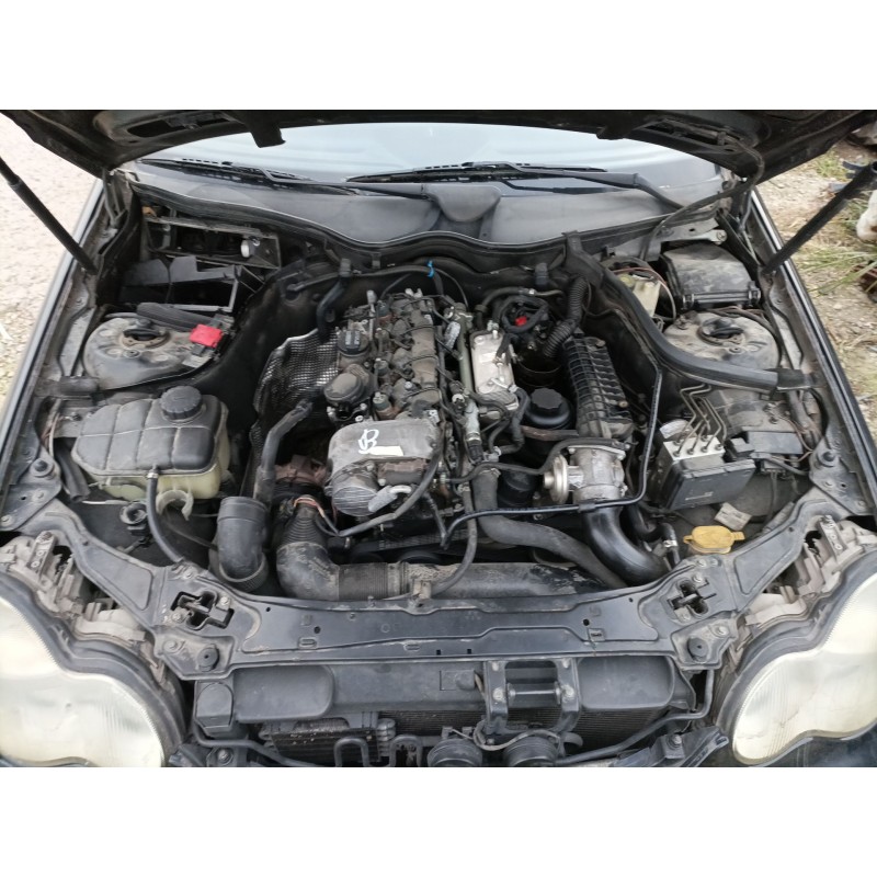 mercedes clase c (w203) berlina del año 2004