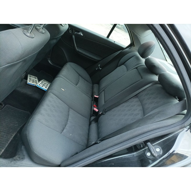 mercedes clase c (w203) berlina del año 2004