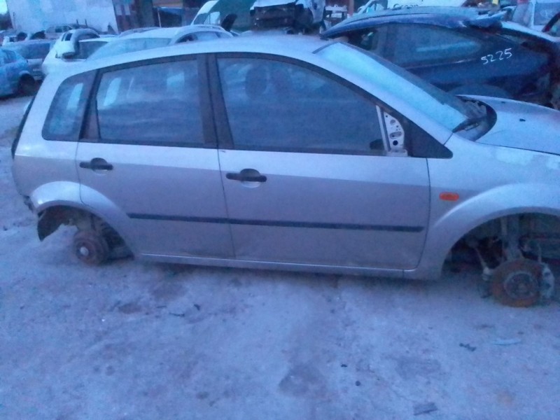 ford fiesta (cbk) del año 2003