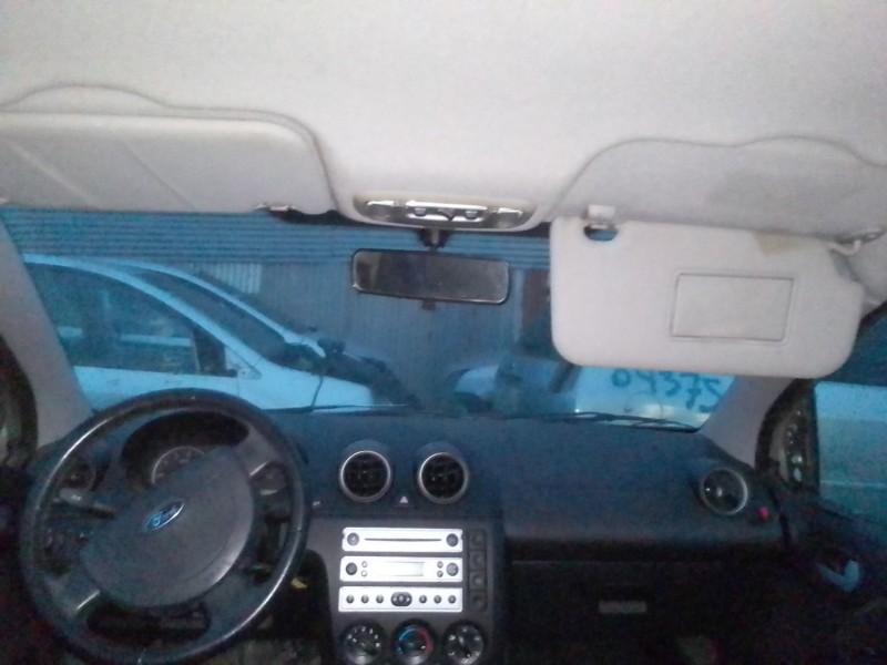 ford fiesta (cbk) del año 2003