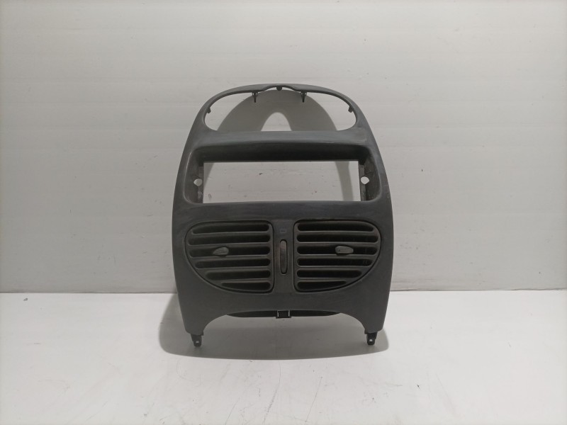 Recambio de rejilla aireadora para peugeot 206 berlina xr referencia OEM IAM 9643007477  