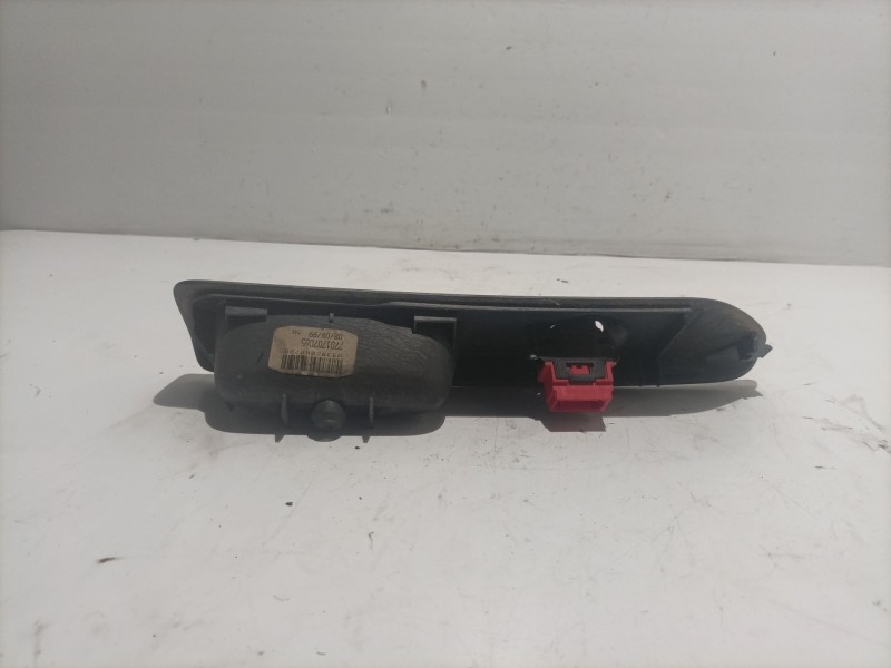 Recambio de mando elevalunas delantero izquierdo para renault laguna grandtour (k56) referencia OEM IAM 7700417094  