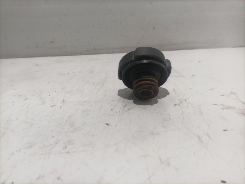 Recambio de tapon de bote expansor para bmw serie 3 berlina (e36) referencia OEM IAM 17110152374 RC0087 CRB22000S