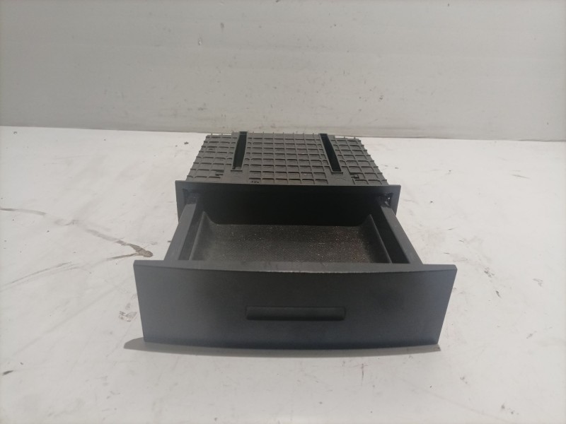 Recambio de portaobjeto para citroen c2 referencia OEM IAM   