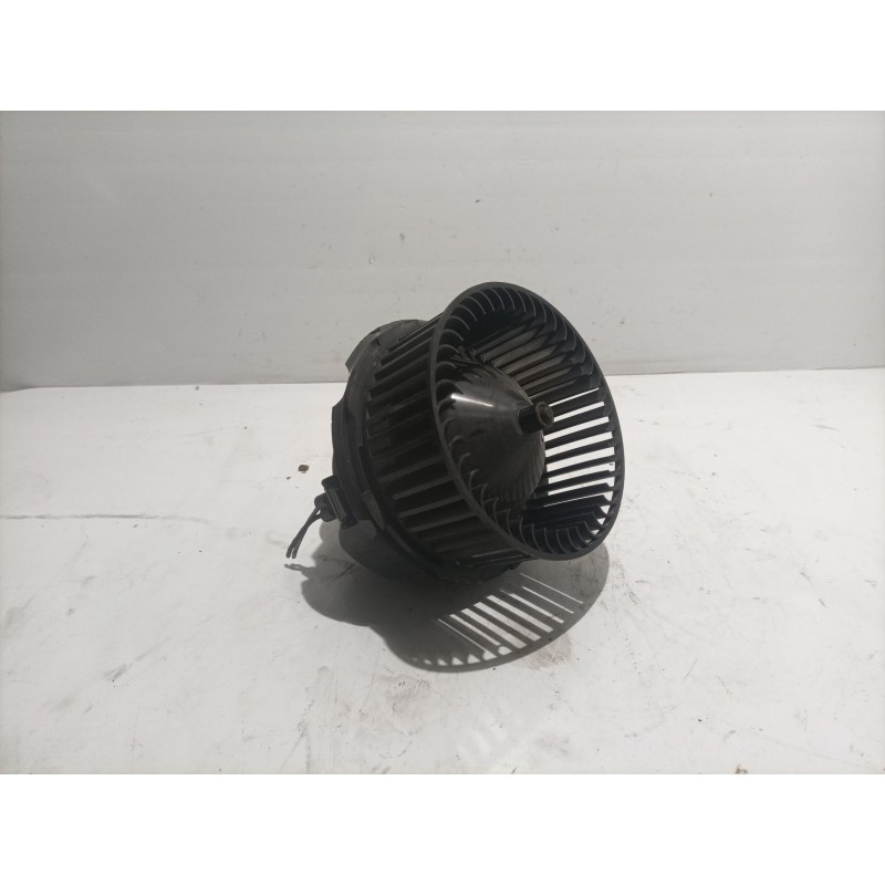 Recambio de ventilador calefaccion para ford mondeo i sedán (gbp) 1.8 td referencia OEM IAM 93BW18515AB  
