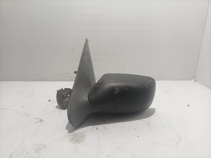 Recambio de retrovisor izquierdo para ford fiesta berlina ghia referencia OEM IAM 3004663  