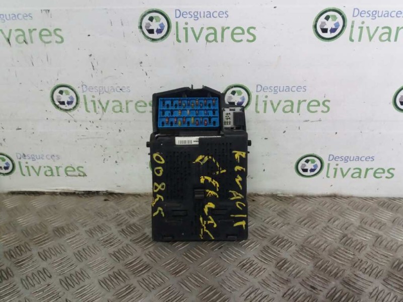 Recambio de caja reles / fusibles para renault scenic (ja..) 1.4 cat   |   0.99 - ... | 1999 | 95 cv / 70 kw referencia OEM IAM  Recambio de caja reles / fusibles para renault scenic (ja..) 1.4 cat   |   0.99 - ... | 1999 | 95 cv / 70 kw referencia OEM IAM