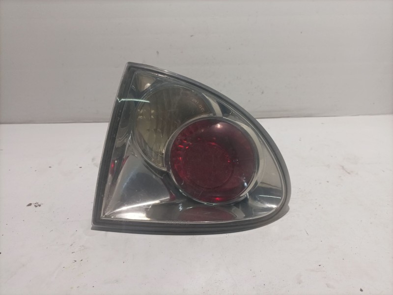 Recambio de piloto trasero derecho para seat leon (1m1) 1.6 16 v referencia OEM IAM 1M6945258  