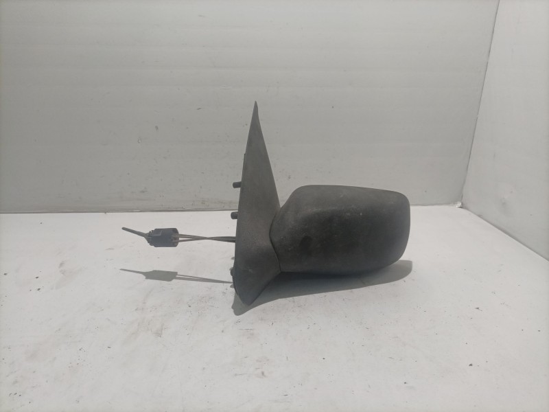 Recambio de retrovisor derecho para ford fiesta berlina (dx) básico referencia OEM IAM XS6117682HB  