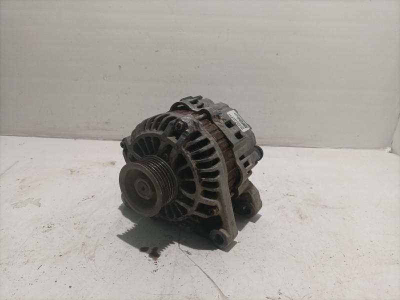 Recambio de alternador para nissan vanette (c 220) 2.0 diesel referencia OEM IAM 171028  