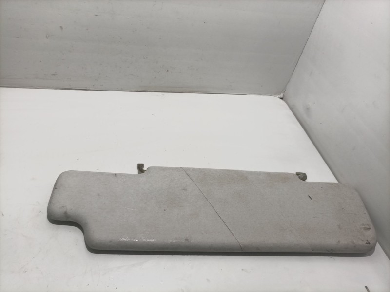 Recambio de parasol derecho para land rover defender (ld) 2.5 tdi referencia OEM IAM 325231  