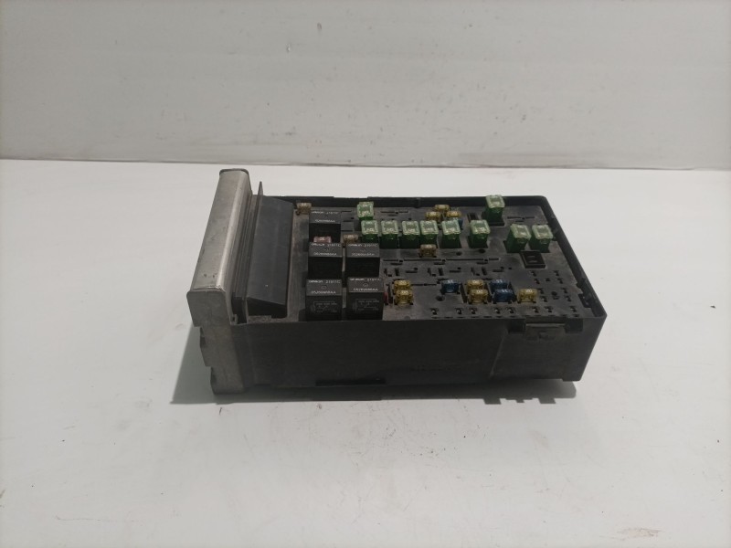 Recambio de caja reles / fusibles para chrysler voyager (rg) referencia OEM IAM SLV96304610  