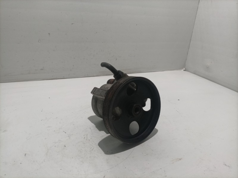 Recambio de bomba direccion para renault laguna (b56) referencia OEM IAM 820001981  