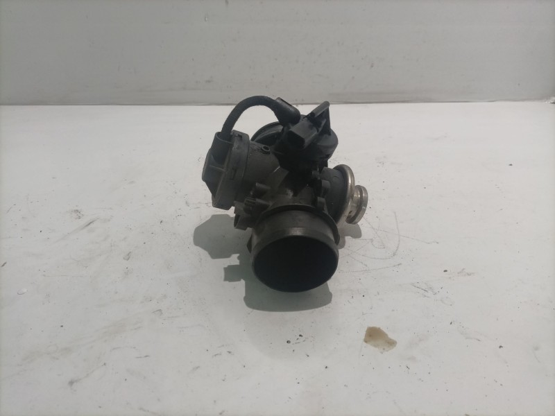 Recambio de valvula egr para citroen xsara berlina 1.9 diesel referencia OEM IAM 9636111580  