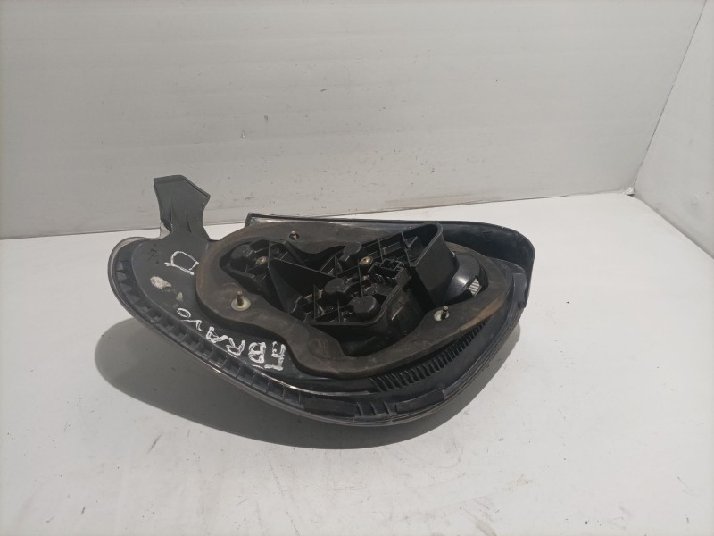 Recambio de piloto trasero derecho para fiat bravo (182) referencia OEM IAM   