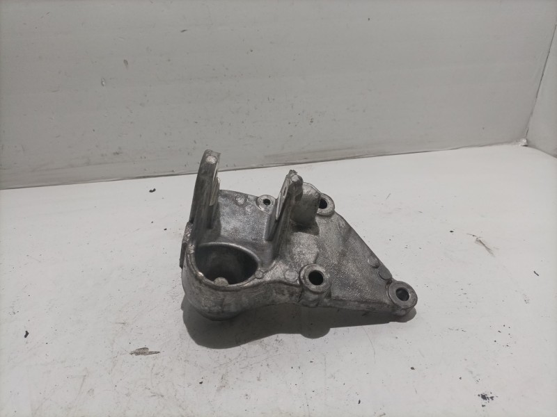 Recambio de soporte motor para citroen c5 berlina sx (e) referencia OEM IAM 9631853680  