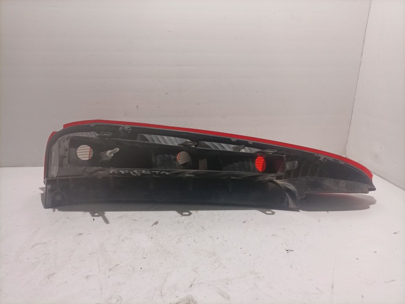 Recambio de piloto trasero derecho para ford fiesta (cbk) referencia OEM IAM   