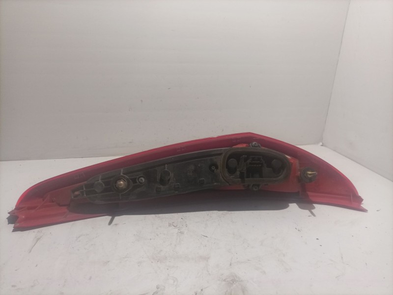 Recambio de piloto trasero izquierdo para fiat punto berlina (188) referencia OEM IAM   