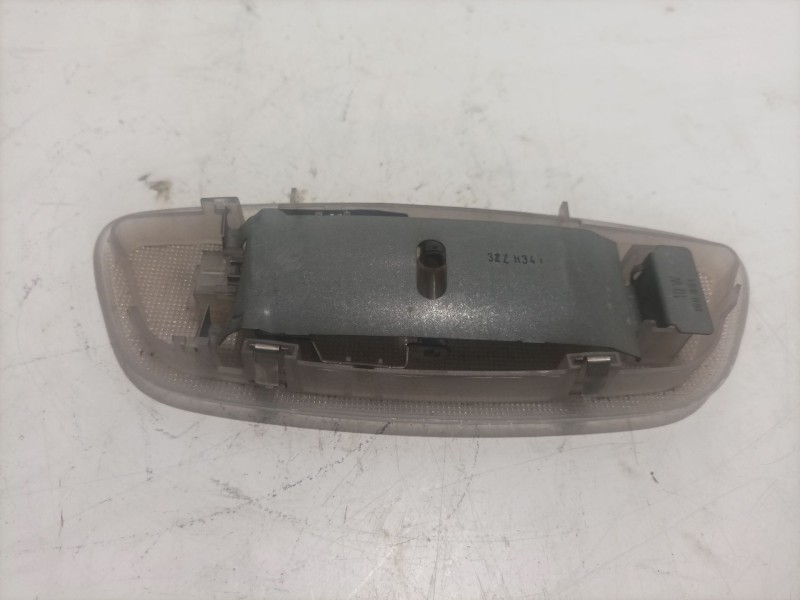 Recambio de luz interior para mercedes clase c (w203) berlina referencia OEM IAM 2108203401  