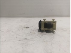 Recambio de mando elevalunas trasero derecho para mercedes clase c (w203) berlina referencia OEM IAM A2038200210 501807 SWF 2