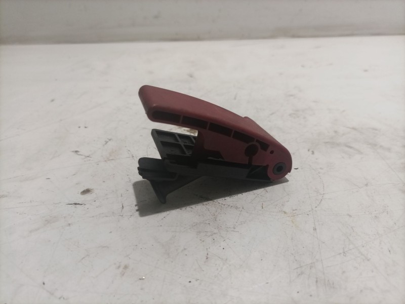 Recambio de maneta interior capo para mercedes clase c (w203) berlina referencia OEM IAM   