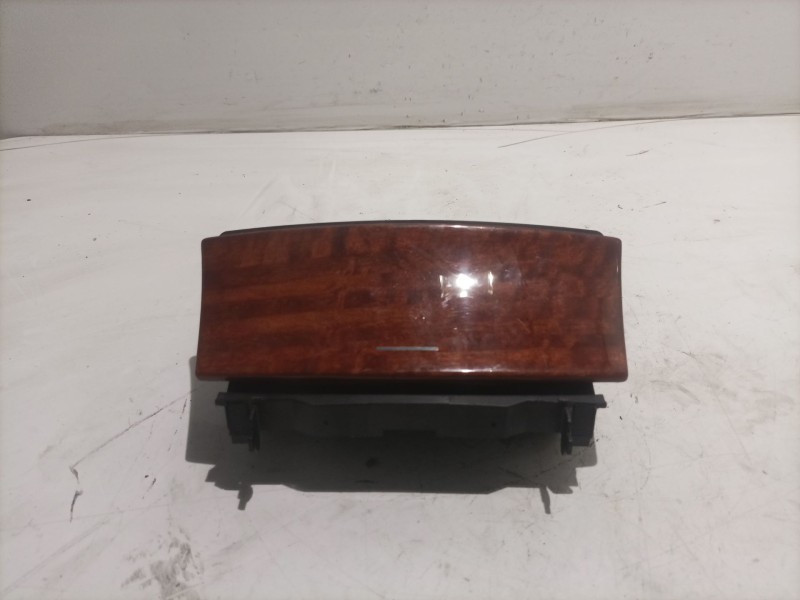 Recambio de cenicero para mercedes clase c (w203) berlina referencia OEM IAM A2036800852  