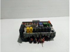 Recambio de caja reles / fusibles para opel zafira a club referencia OEM IAM 24412497   2