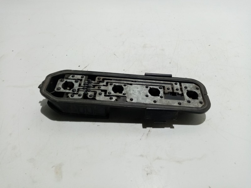 Recambio de portalamparas para renault clio ii fase i fase i referencia OEM IAM 2323  