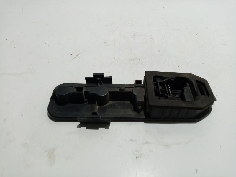 Recambio de portalamparas para renault clio ii fase i fase i referencia OEM IAM 2323  