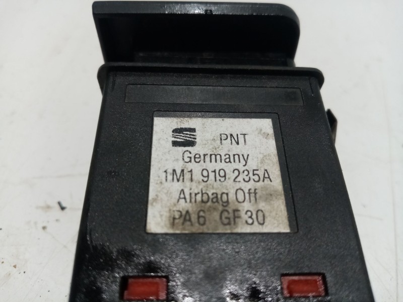 Recambio de interruptor para seat leon (1m1) stella referencia OEM IAM 1M1919235A  