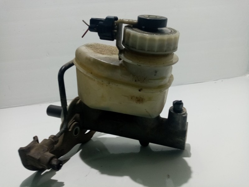 Recambio de bomba freno para toyota avensis berlina (t 22) 1.6 16v referencia OEM IAM 03360884211  