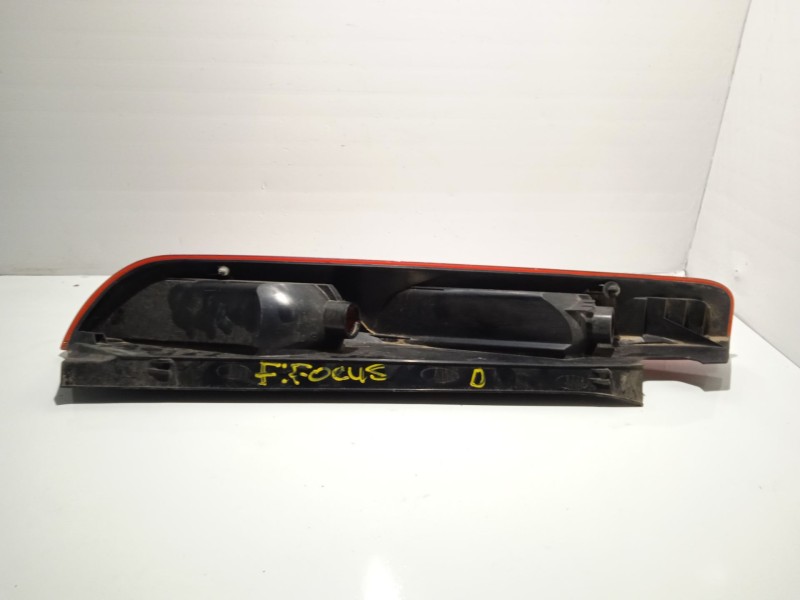 Recambio de piloto trasero derecho para ford focus berlina (cap) referencia OEM IAM   